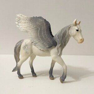 2015 Schleich Bayala Pegasus Fantasy Figure 5 Inch Tall Flying Horse Toy